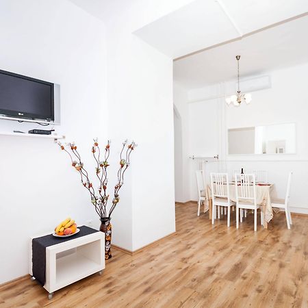 Like Home - City Center - Style Apartment Budapest Eksteriør bilde