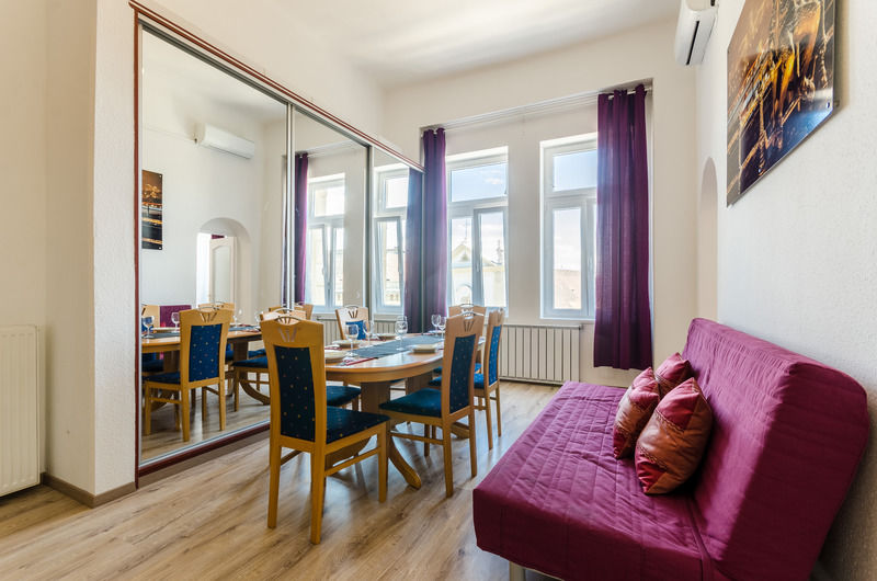Like Home - City Center - Style Apartment Budapest Eksteriør bilde