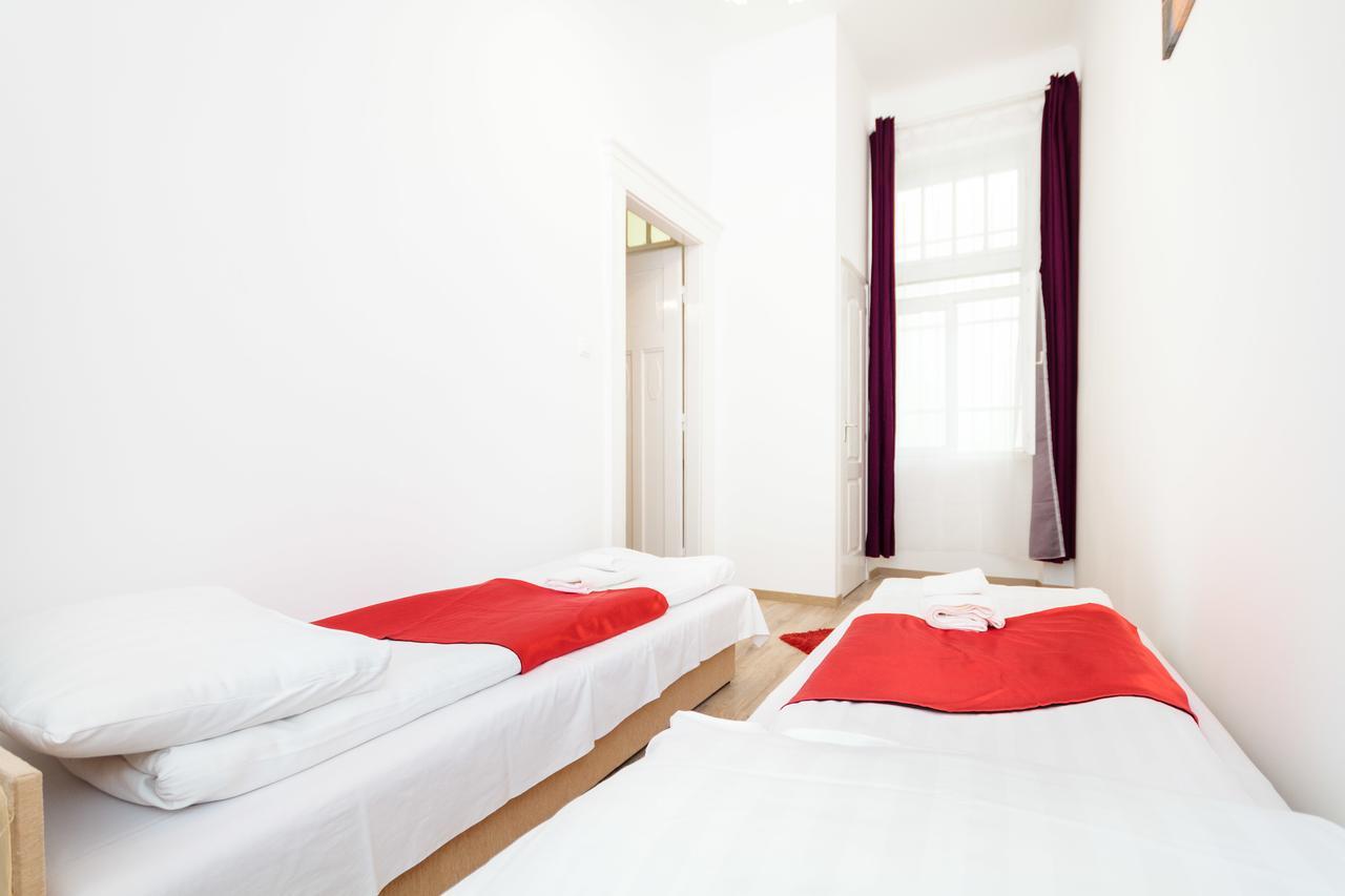 Like Home - City Center - Style Apartment Budapest Eksteriør bilde
