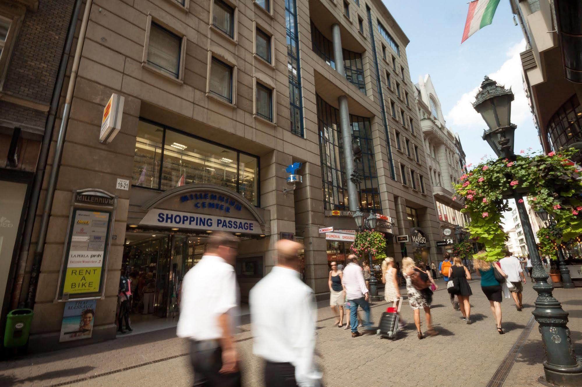 Like Home - City Center - Style Apartment Budapest Eksteriør bilde