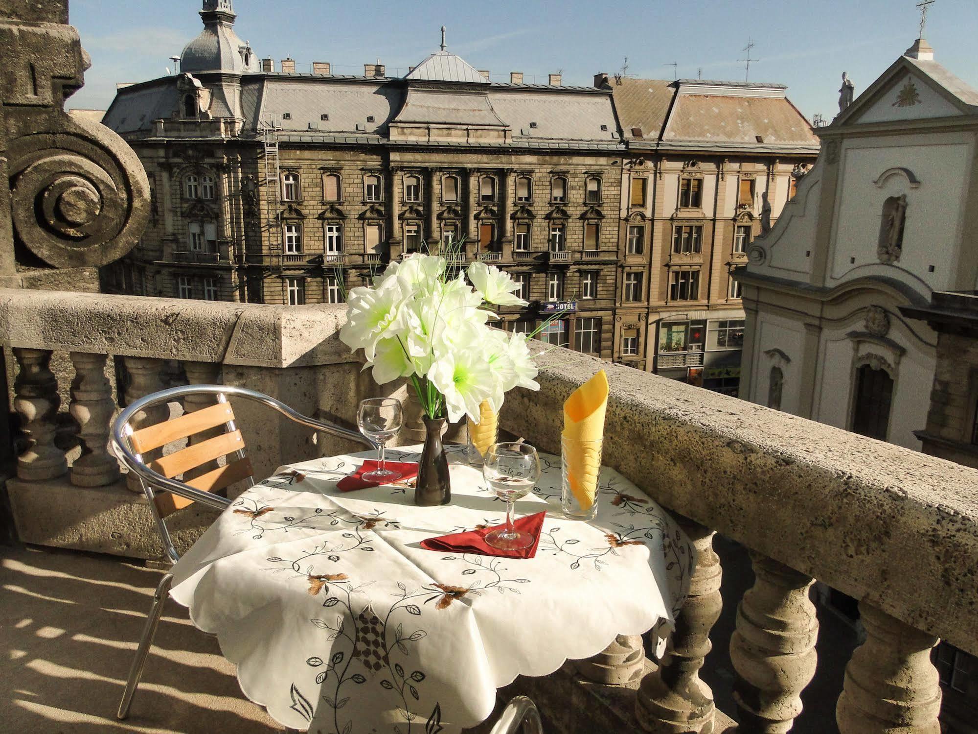 Like Home - City Center - Style Apartment Budapest Eksteriør bilde