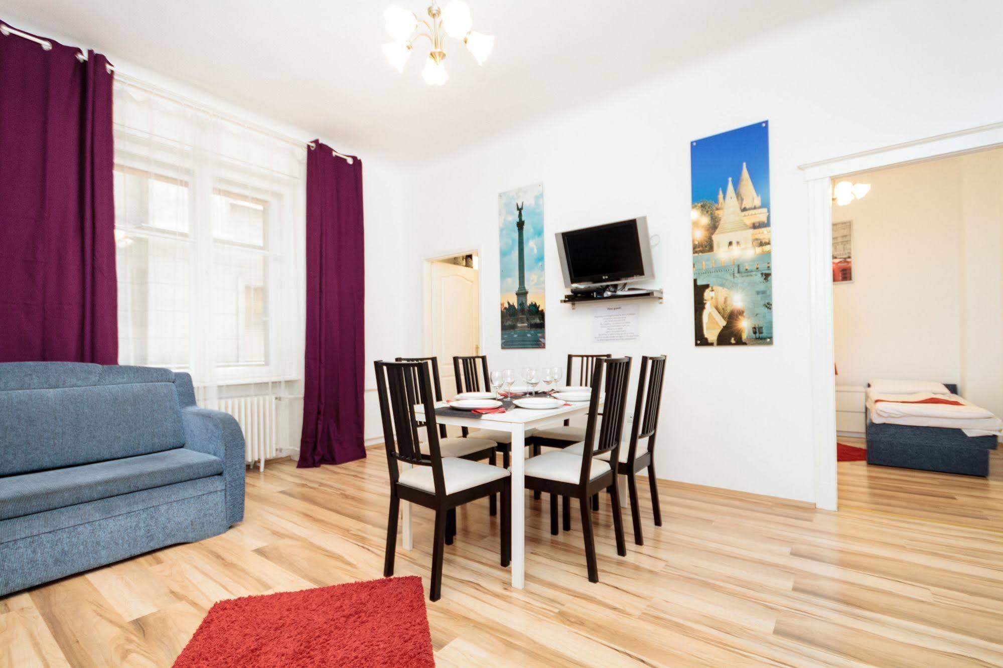 Like Home - City Center - Style Apartment Budapest Eksteriør bilde