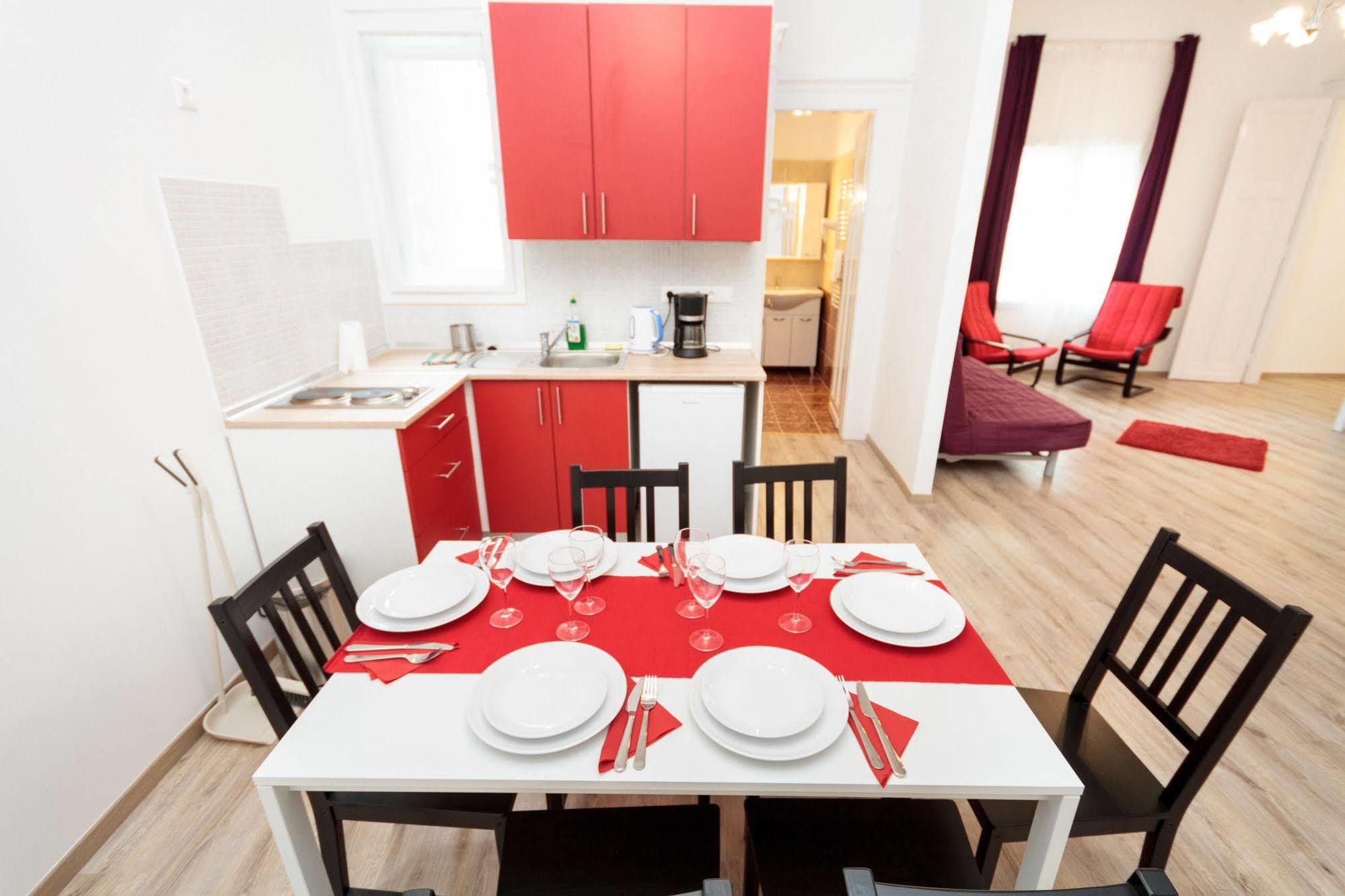 Like Home - City Center - Style Apartment Budapest Eksteriør bilde