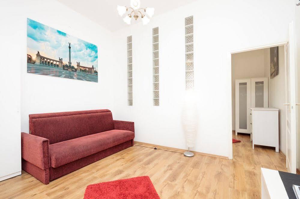 Like Home - City Center - Style Apartment Budapest Eksteriør bilde